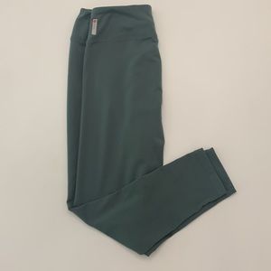 Zella yoga 🧘‍♀️ pants sage green.